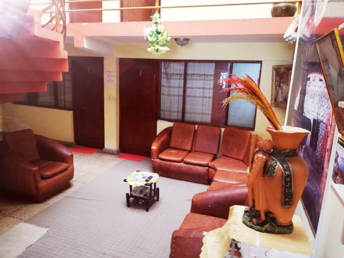 Hostal La Realeza Potosi Ngoại thất bức ảnh